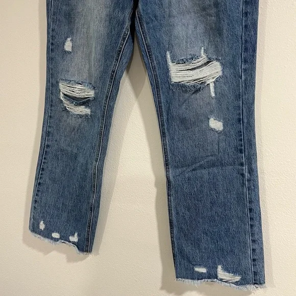 Pink Lily Distressed Blue Jeans size 26 relaxed fit casual wear with detail - Picture 3 of 9